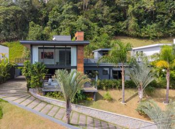 Casa · 438m² · 4 Quartos · 4 Vagas · Casa com 4 quartos no Quebra Frascos, Teresópolis