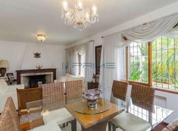 Casa · 247m² · 3 Quartos · 4 Vagas · Casa à venda no bairro Três Figueiras - Porto Alegre/RS