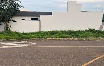 Imagem 1 · Terreno para venda em Alta Villa, Varginha