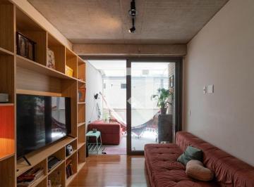 Este encantador apartamento está disponível para venda e oferece uma combinação · Apartamento à Venda - Perdizes, 2 Quartos, 64 m2