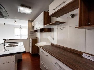 Localizada na charmosa Vila Ipojuca, esta casa oferece um ambiente acolhedor e f · Casa à Venda - Vila Romana, 2 Quartos, 140 m2
