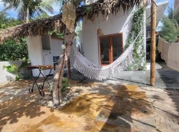 Casa · 160m² · 2 Quartos · Oportunidade 8x40m no Preá com piscina e 2 suítes. O refúgio que você buscava!"