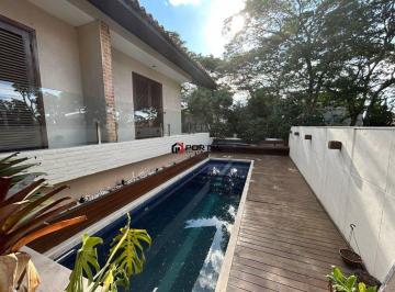 Casa · 350m² · 4 Quartos · 4 Vagas · Excelente Imóvel à Venda no Condomínio São Paulo II - Granja Viana!
