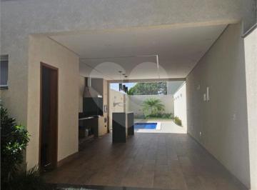 Casa · 250m² · 3 Quartos · 6 Vagas · Sobrado com 3 quartos à venda em Tremembé - SP