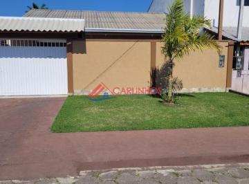 Foto 01 · Excelente Residência com Piscina no Bairro Piçarras