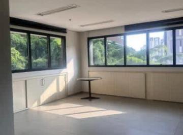 Comercial · 50m² · 1 Vaga · Sala comercial na Rua Cubatão, N. 587 - 3° andar • 50 m²
