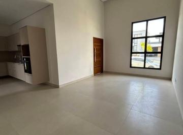 Casa · 203m² · 3 Quartos · 4 Vagas · Casa à Venda em Condomínio com 3 quartos e quintal gramado, Indaiatuba SP