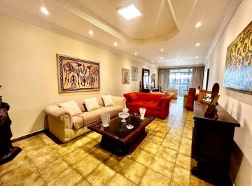 Apartamento · 206m² · 4 Quartos · 3 Vagas · Apartamento á venda 4 quartos 3 vagas na Ponta da Praia, em Santos