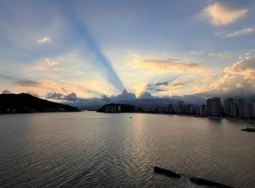 Apartamento · 160m² · 3 Quartos · 2 Vagas · Apartamento 160m² com Vista Panorâmica para o Mar | 3 Quartos | Andar Alto | Vaga Privativa
