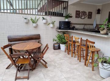 Casa · 159m² · 3 Quartos · 3 Vagas · Casa com 3 quartos e dependência à venda no Embaré em Santos