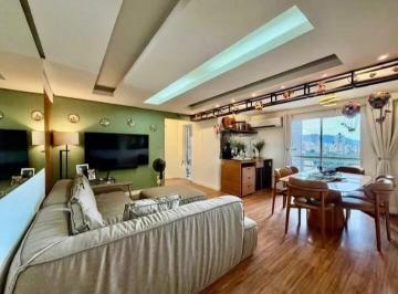 Apartamento · 70m² · 2 Quartos · 2 Vagas · 2 dormitórios, sendo 1 suíte com sacada e vista livre para o Canal 6