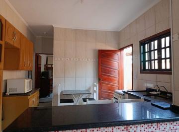Casa de 2 quartos, Itanhaém · Casa para Venda, Itanhaém / SP. Possui piscina e 02 dormitórios