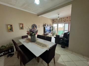 Apartamento de 3 quartos, Peruíbe · Apartamento à 100m do mar com 3 quartos em Peruíbe.