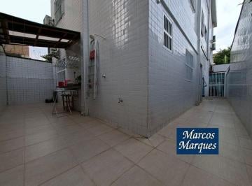 Casa de 2 quartos, Santos · Casa térrea com quintal e entrada independente com 2 suítes
