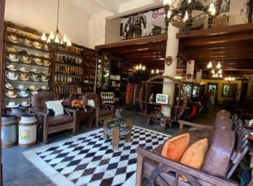 Comercial , Salvador · Loja Comercial com 180 m² para alugar na Av. Juracy Magalhaes Jr. , Rio Vermelho - Salvador