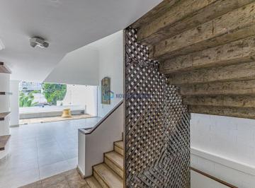 Casa · 340m² · 3 Quartos · 4 Vagas · Casa/Sobrado à venda . 340 m² | 3 quartos (suítes) | 4 vagas