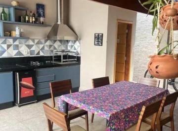 Casa · 140m² · 3 Quartos · 2 Vagas · CASA TÉRREA EM CONDOMÍNIO À VENDA NO BAIRRO DO ENGORDADOURO!