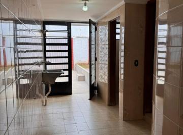 DSC_20260622_031819_000.jpeg · Sensacional sobrado para locação em Jardim Franca com 3 quartos, sendo 3 suítes, 250m² - remaxmamede