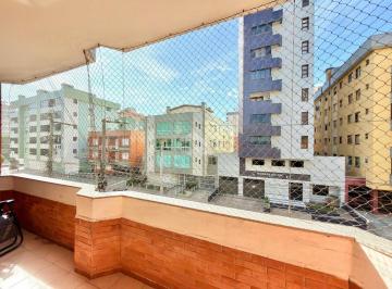Apartamento · 115m² · 2 Quartos · 1 Vaga · Apartamento de 2 dormmitórios mobiliado com sacada de frente e vaga de garagem em Capão da Canoa!