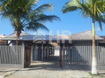 Casa · 250m² · 8 Quartos · 5 Vagas · Casa com 08 dormitórios sendo 04 demi suítes e 05