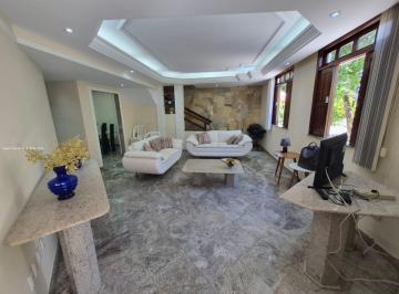 Casa de 4 quartos, Salvador · Casa em Condomínio, 4/4, 2 suítes, para aluguel ou venda, excelente localização em Stella Maris