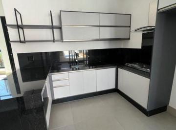 Casa de 3 quartos, São Paulo · Casa com 3 quartos em Parque Císper, 300 m² para venda