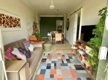 Apartamento · 92m² · 2 Quartos · 1 Vaga · Apartamento de frente com varanda à venda na Ponta da Praia- Santos