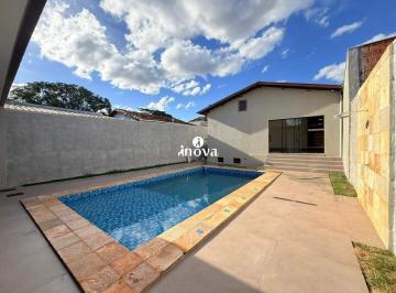 Casa · 185m² · 3 Quartos · 2 Vagas · Casa à venda, bairro Fabricio