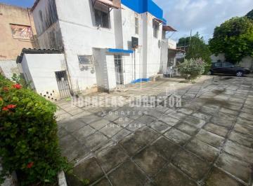 Apartamento · 900m² · 6 Quartos · 1 Vaga · Casa Espaçosa com 6 Quartos e 2 Suítes à Venda por R$ 600 Mil