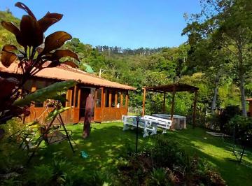 Casa · 370m² · 3 Quartos · 1 Vaga · Casa Padrão para locação