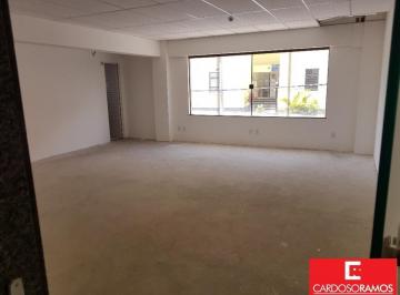 Comercial · 75m² · 16 Vagas · Comercial Sala em SALVADOR