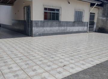 ea42d2f13b52b91424842e19462528a2fddba163 · Casa com 3 dormitórios sendo 1 suíte à 700 metros da praia por R$ 650.000,00 em Bertioga - SP