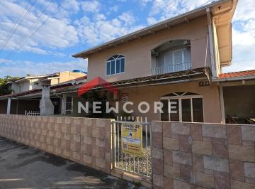 Casa · 272m² · 7 Quartos · 3 Vagas · Sobrado em  Rua Aracaju - Enseada - São Francisco do Sul/SC