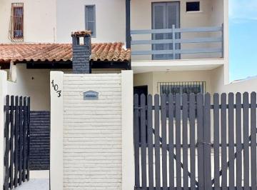 Casa de 3 quartos, Macaé · VENDO MARAVILHOSA CASA DUPLEX COM 3 DORMITÓRIOS NO RIVIERA EM RIO DAS OSTRAS