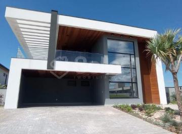 Casa · 450m² · 4 Quartos · 3 Vagas · Com projeto funciona esta casa no condomínio Campo de Toscana ela foi construída com ótimos materiai