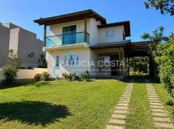 Casa · 180m² · 2 Quartos · 1 Vaga · Excelente Casa à Venda no Village-Garopaba/SC