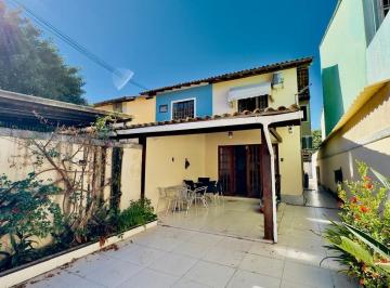 1e0615335bef521e4beced0ac752f72339b73db7 · Casa com 2 dormitórios à venda, 86 m² por R$ 550.000,00 - Itaipu - Niterói/RJ