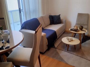 Apartamento de 2 quartos, Curitiba · Apto 2 dormitórios com garagem mobiliado