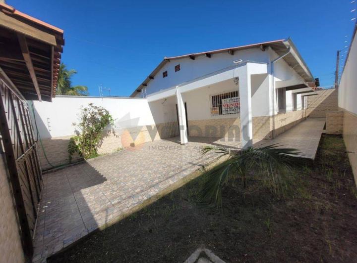 Single-story house for sale in Porto Novo, Caraguatatuba, SP