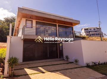 Casa · 242m² · 3 Quartos · 2 Vagas · Condomínio Alto dos Cuiabás - A Casa dos Seus Sonhos em Tiradentes: Sofisticação, Conforto e Naturez