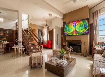 Casa de 1 quarto, Pelotas · Casa na zona norte com arquitetura diferenciada e área de lazer elevada – Pelotas