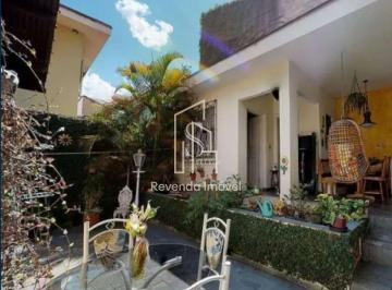 Casa · 254m² · 5 Quartos · 3 Vagas · Perdizes - Casa Residencial de 254m² com 5 dormitórios, 3 suítes, edícula e 3 vagas.
