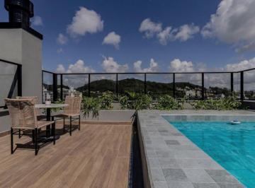 Apartamento de 1 quarto, Florianópolis · Apartamento studio com 47 m² de área privativa, localizado no bairro Saco Grande,