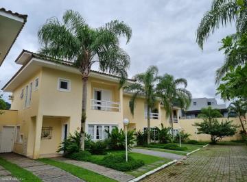 Casa de 3 quartos, São Sebastião · Casa em condomínio para venda ou locação em Juquehy