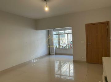 Casa · 202m² · 3 Quartos · 2 Vagas · Casa Mirandópolis com 3 quartos, 2 suítes e garagem para 2 carros rua arborizada e segura