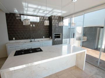 Casa · 331m² · 4 Quartos · 2 Vagas · Sobrado à venda - Jardins Madri