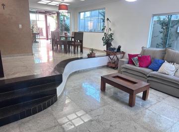 Casa · 375m² · 4 Quartos · 2 Vagas · Casa sobrado à venda - Jardins Madri