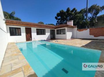4403644_0.jpg · Excelente casa térrea no São Lourenço, com piscina.