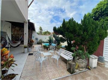 Casa · 429m² · 5 Quartos · 4 Vagas · Casa com 5 quartos em Bairro Novo