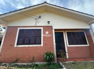 Casa · 130m² · 3 Quartos · 2 Vagas · Casa 3 dormitórios com garagem